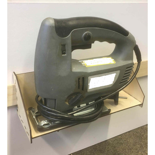 Regal für Stichsäge-Aufbewahrung mit French Cleat Leiste, Holzdeko-Lasercut-Gravur, stabile Wandhalterung für Werkzeuge